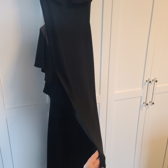 Nicole Bakti gown size 4 - Picture 9 of 9